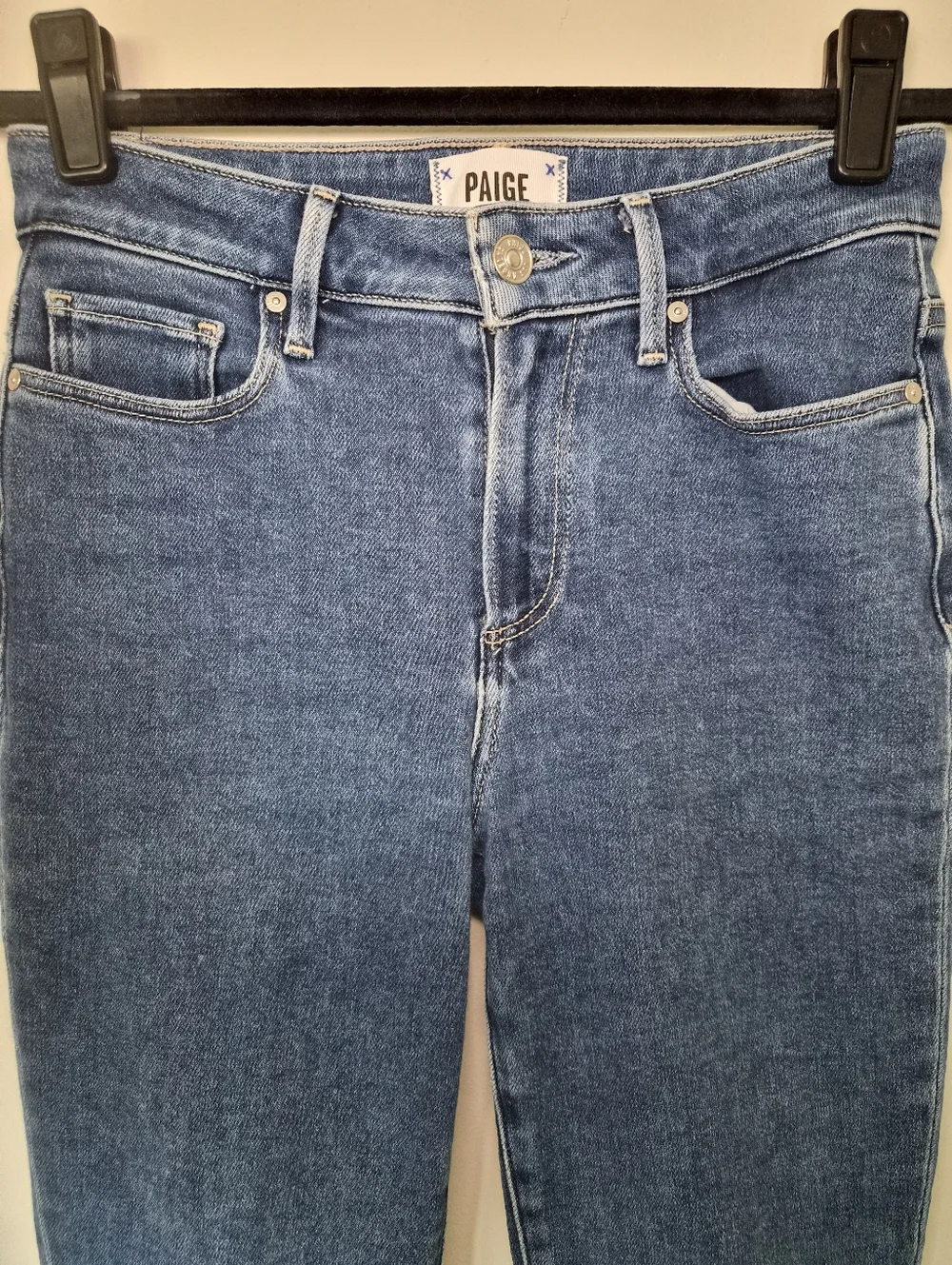 EUC PAIGE Cindy Crop in Imperial Tuned Hem 25